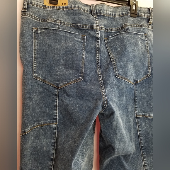 BLUE TURTLE | Medium Blue High Waist Denim Jeans (Size: 18) - Picture 6 of 7